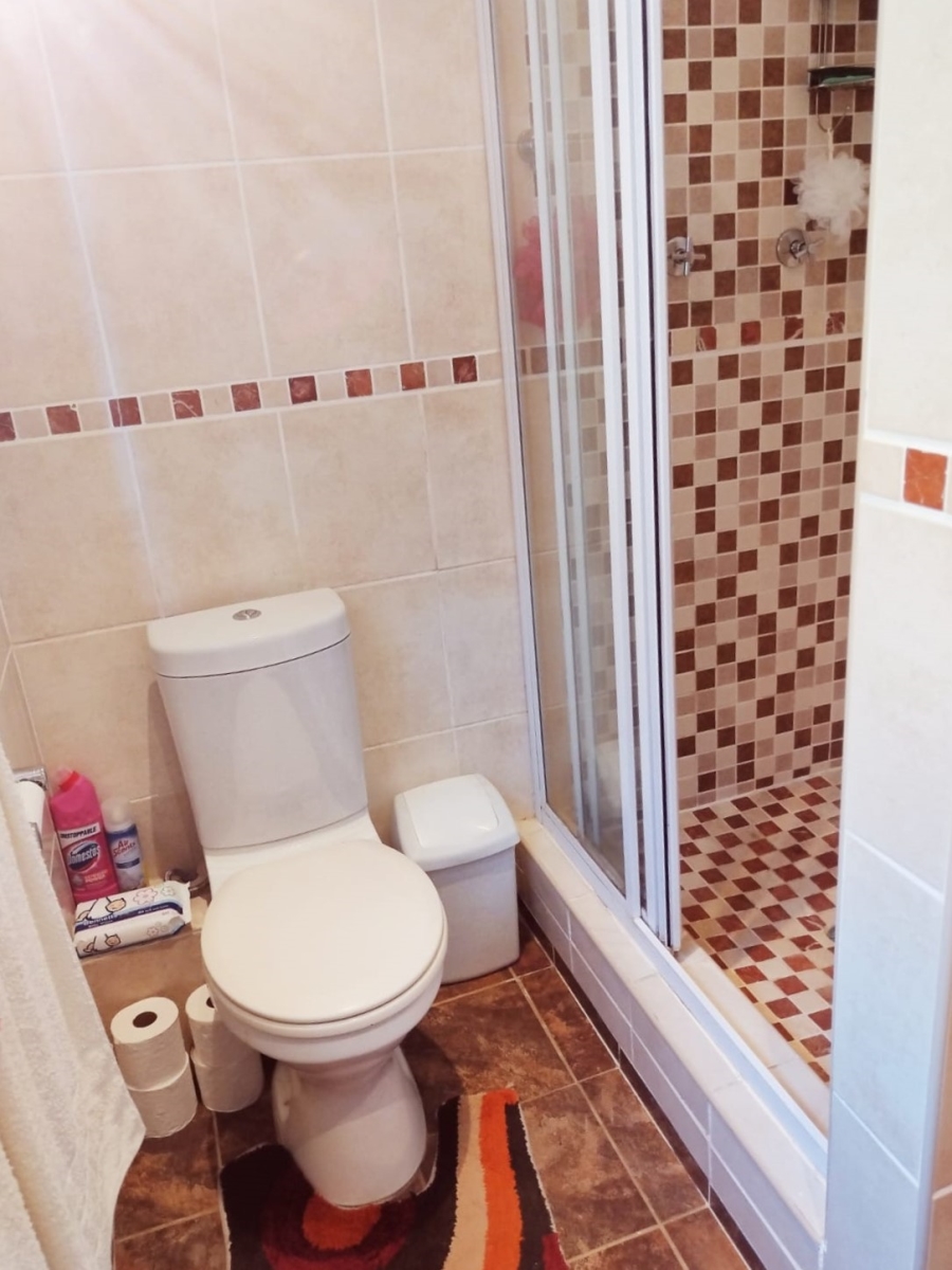 4 Bedroom Property for Sale in Noorsekloof Eastern Cape